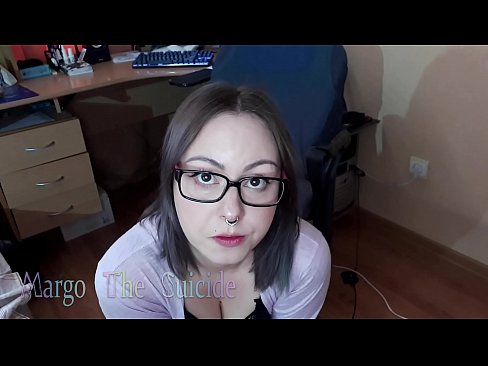 ❤️ Seksikäs tyttö lasit päässä imee dildoa syvälle kameraan ️ Vittu video at fi.pornma-com.ru ❤